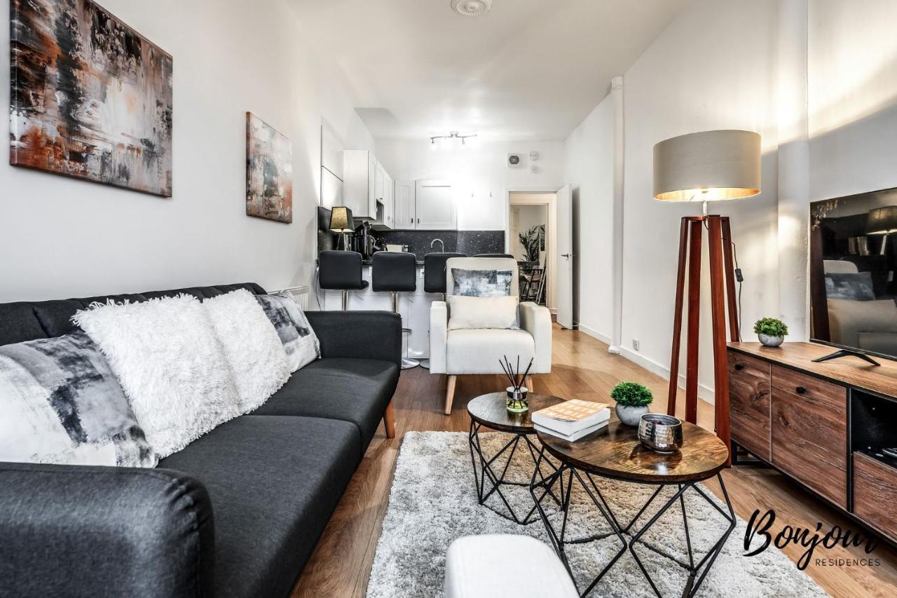 Cosy Grassmarket 2Br-1Ba - Newly Decorated! By Bonjour Residences Edimburgo Esterno foto