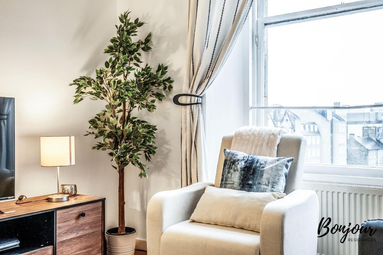 Cosy Grassmarket 2Br-1Ba - Newly Decorated! By Bonjour Residences Edimburgo Esterno foto