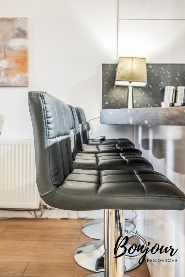 Cosy Grassmarket 2Br-1Ba - Newly Decorated! By Bonjour Residences Edimburgo Esterno foto