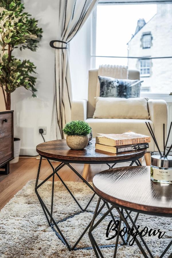 Cosy Grassmarket 2Br-1Ba - Newly Decorated! By Bonjour Residences Edimburgo Esterno foto